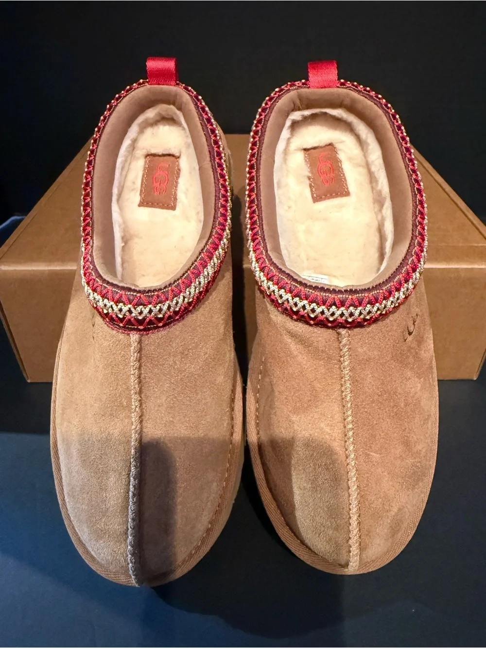 UGG Tasman 2  Slip-On Slippers in Chestnut with Red Accent women’s 5.5